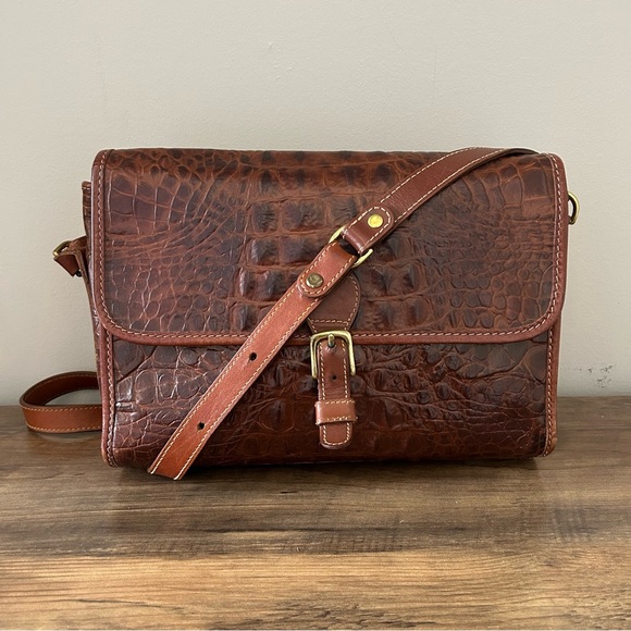 Brahmin Handbags - BRAHMIN croc embossed leather crossbody
vintage, heritage, designer, 90s, Y2K